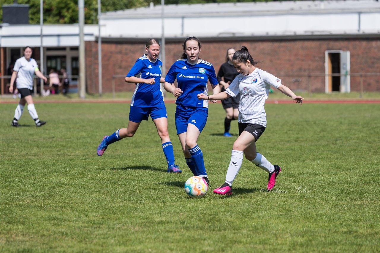 Bild 226 - wBJ VfL Pinneberg - Harksheide : Ergebnis: 2:1